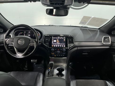 Used 2020 Jeep Grand Cherokee Laredo w/ Quick Order Package 2BN North image 20