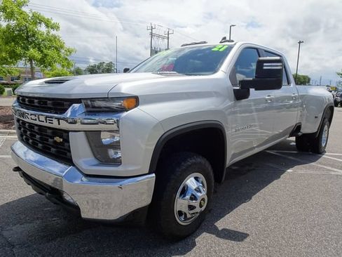 Used 2021 Chevrolet Silverado 3500 LT w/ Convenience Package AWD/4WD image 8