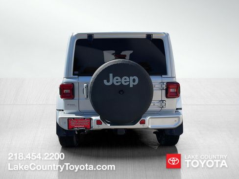 Used 2023 Jeep Wrangler Unlimited Sahara AWD/4WD image 4