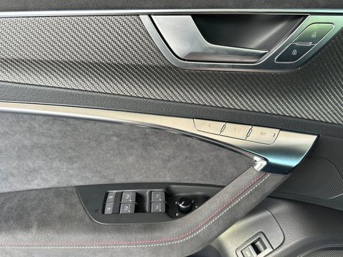 Used 2025 Audi RS 6 performance image 11