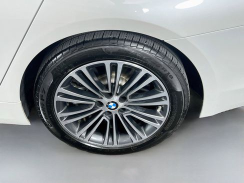 Used 2019 BMW 540i xDrive AWD/4WD image 32