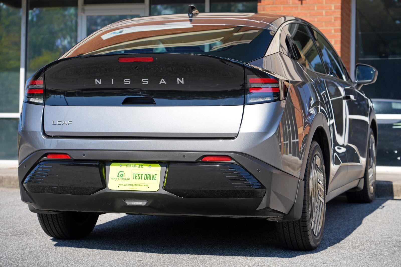 Used 2026 Nissan Leaf w/ Floor Mat Package (S+) FWD image 6