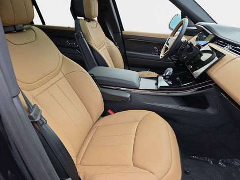 New 2026 Land Rover Range Rover Sport Dynamic SE AWD/4WD image 10