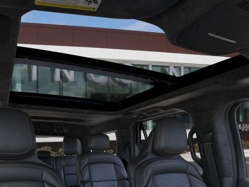 New 2025 Lincoln Navigator Black Label image 22