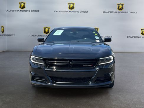 Used 2023 Dodge Charger SXT w/ Blacktop Package RWD image 2