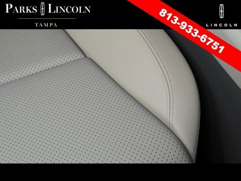 New 2026 Lincoln Aviator 2WD w/ Jet Appearance Package image 16