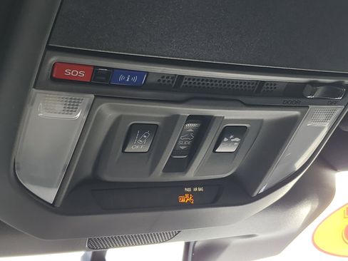 Certified 2025 Subaru Forester Wilderness image 29