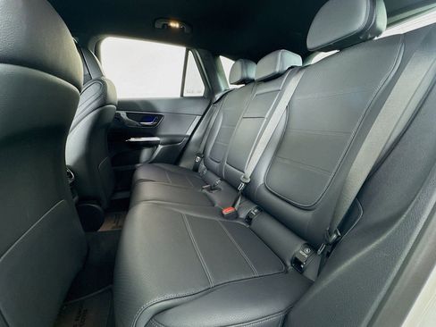 Certified 2026 Mercedes-Benz GLC 300 image 7