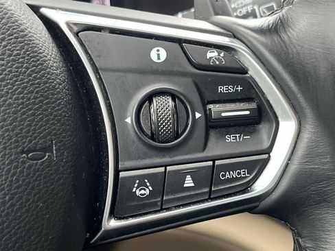 Used 2023 Acura MDX SH-AWD image 31