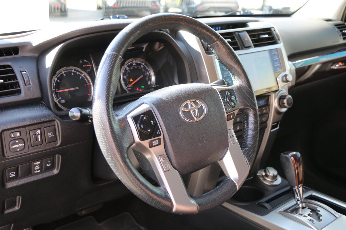 Used 2023 Toyota 4Runner Limited AWD/4WD image 19