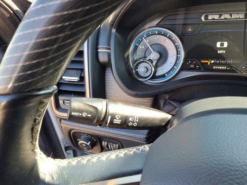 Used 2020 RAM 1500 Limited image 28