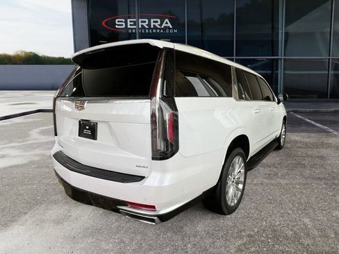 Certified 2023 Cadillac Escalade ESV Premium Luxury image 4