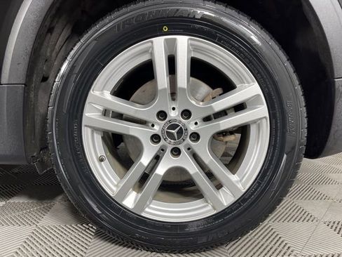 Used 2021 Mercedes-Benz GLB 250 4MATIC w/ Premium Package image 13