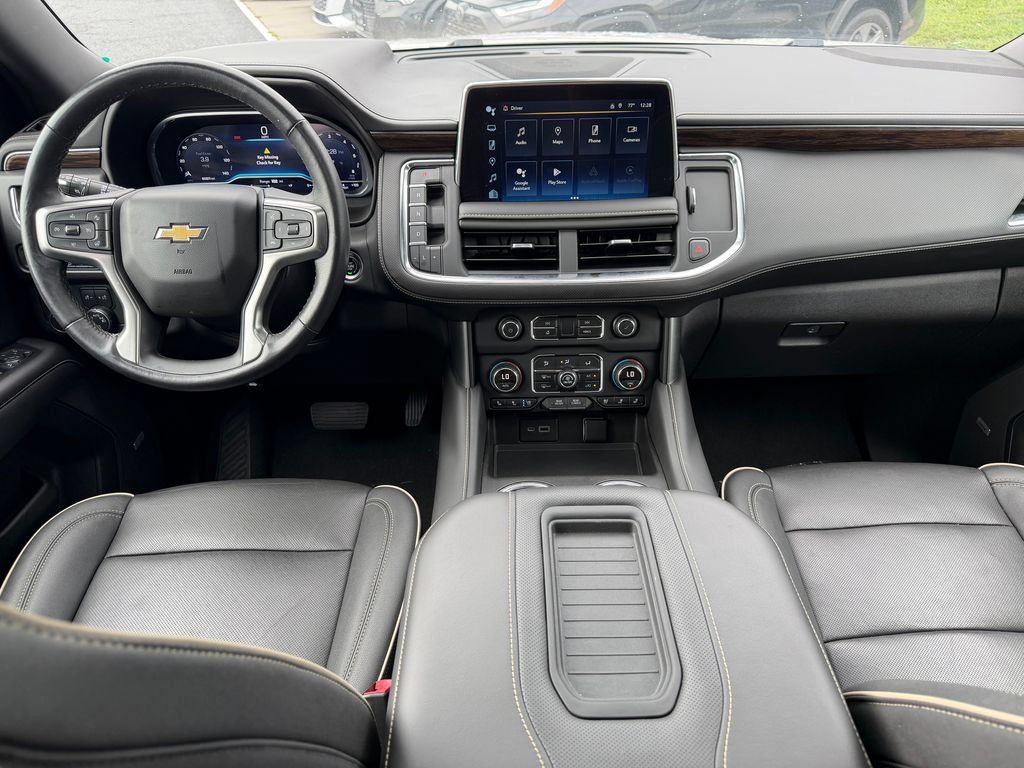 Used 2022 Chevrolet Tahoe Premier AWD/4WD image 2