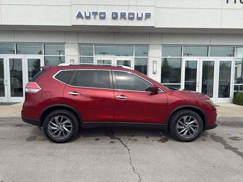 Used 2016 Nissan Rogue SL w/ SL Premium Package AWD/4WD image 2