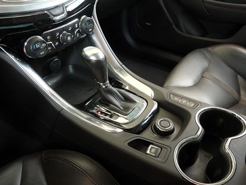 Used 2017 Chevrolet SS image 28