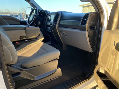 Used 2021 Ford F250 XL w/ STX Appearance Package image 11