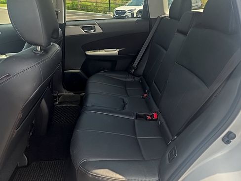 Used 2010 Subaru Forester 2.5X Limited AWD/4WD image 10