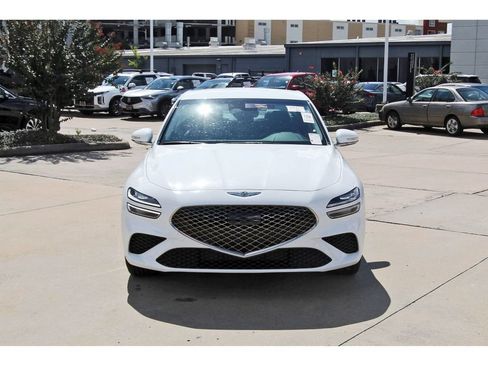 Used 2026 Genesis G70 2.5T RWD image 2