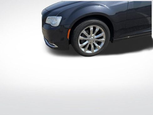 Used 2015 Chrysler 300 C AWD/4WD image 9