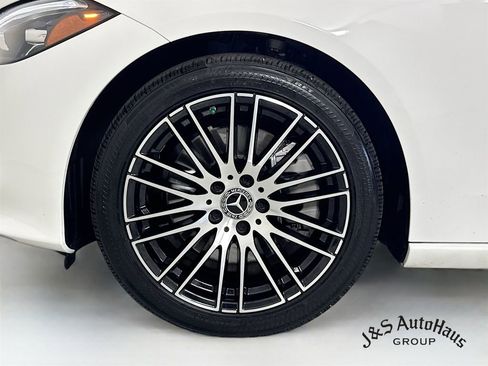 Used 2023 Mercedes-Benz C 300 Sedan image 37