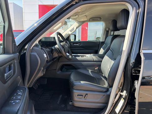Used 2026 Nissan Armada SV AWD/4WD image 12