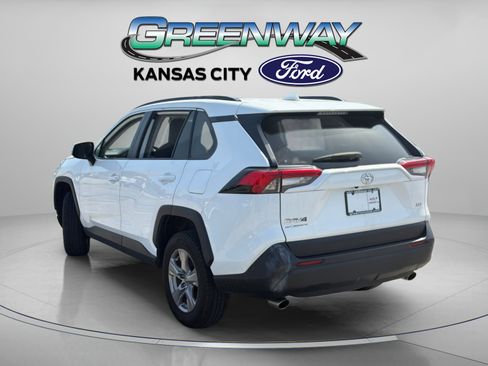 Used 2024 Toyota RAV4 XLE FWD image 5