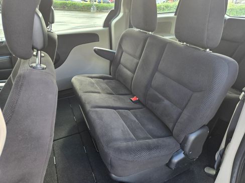 Used 2014 Dodge Grand Caravan American Value Package image 14