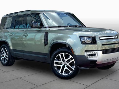 Used 2024 Land Rover Defender 110 S AWD/4WD image 3