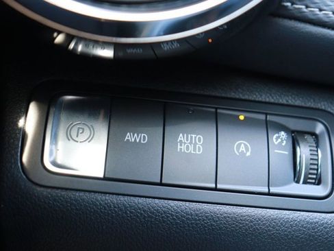 Used 2025 Chevrolet Equinox LT image 25