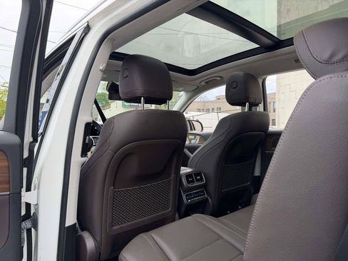 Used 2023 Mercedes-Benz GLS 450 4MATIC image 20