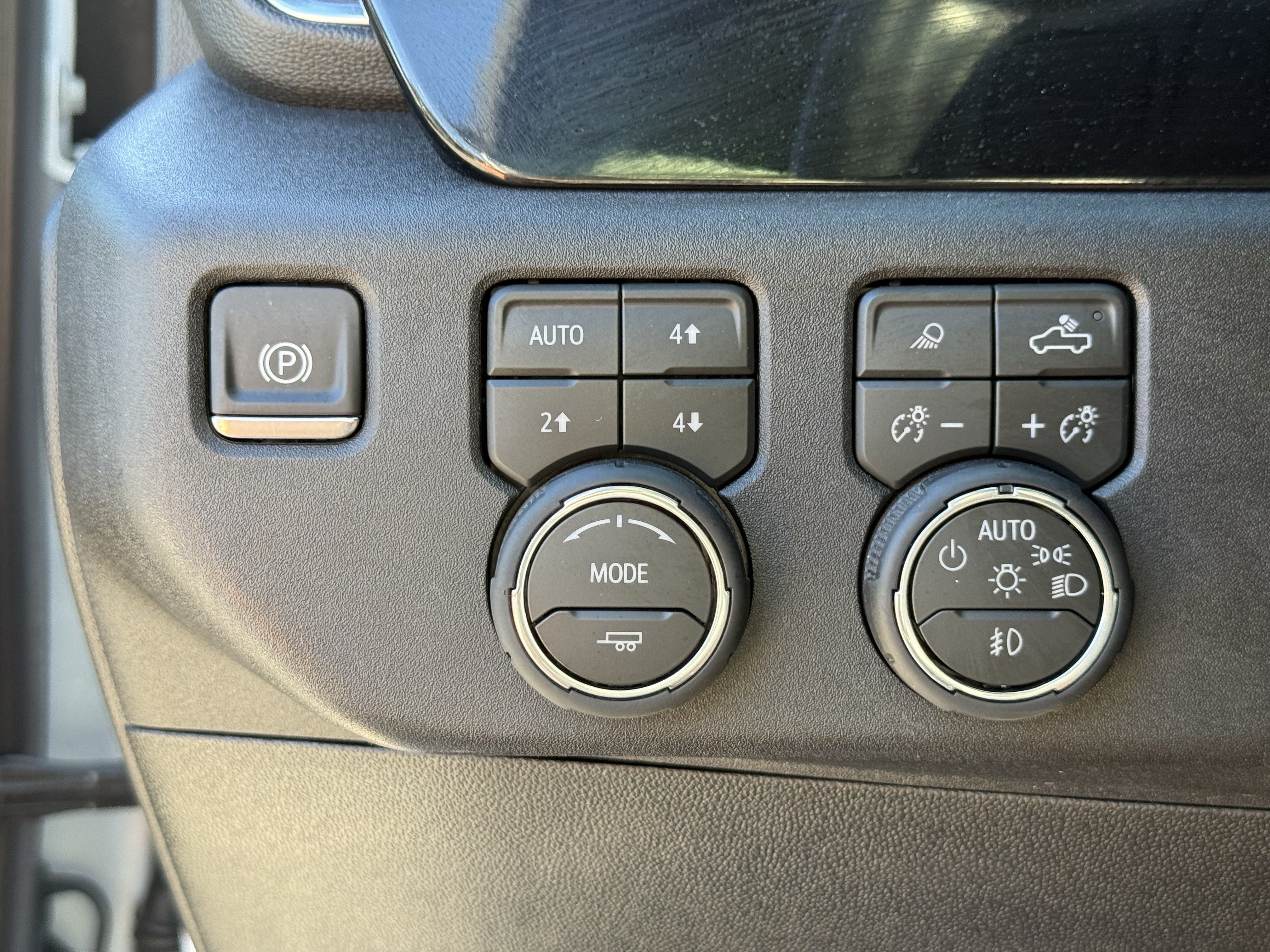 Used 2026 Chevrolet Silverado 2500 LTZ AWD/4WD image 24