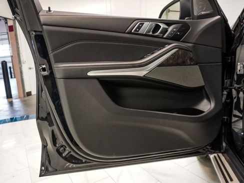 Used 2024 BMW X5 xDrive40i image 23