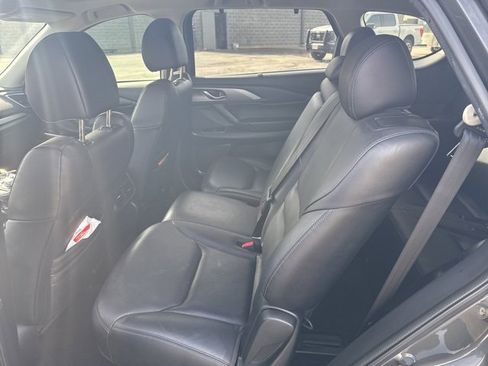 Used 2019 MAZDA CX-9 Touring w/ Touring Premium Package image 14