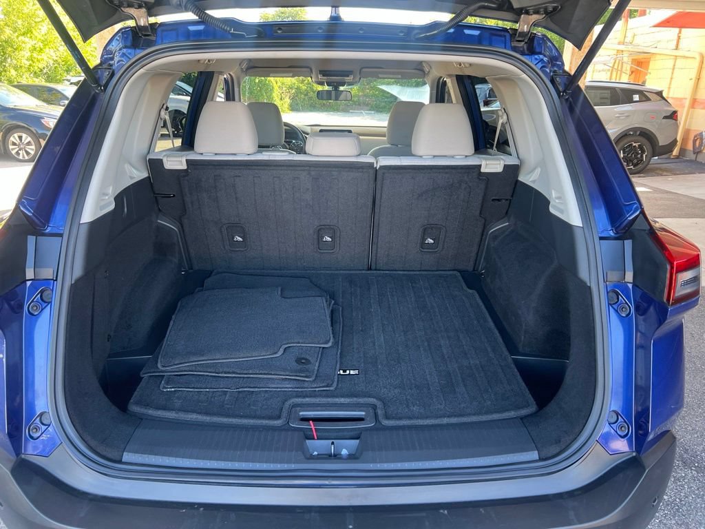 Certified 2023 Nissan Rogue SV AWD/4WD image 11