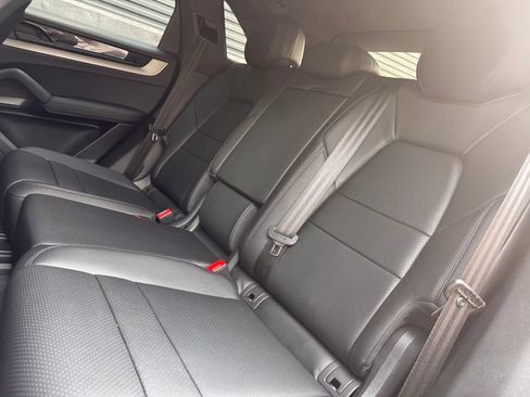 Certified 2026 Porsche Cayenne S AWD/4WD image 26