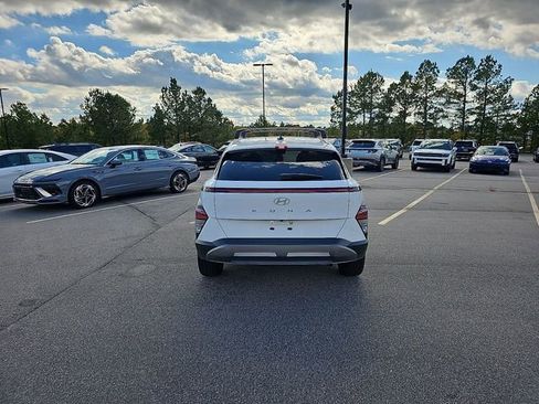 New 2026 Hyundai Kona SEL Premium FWD image 15