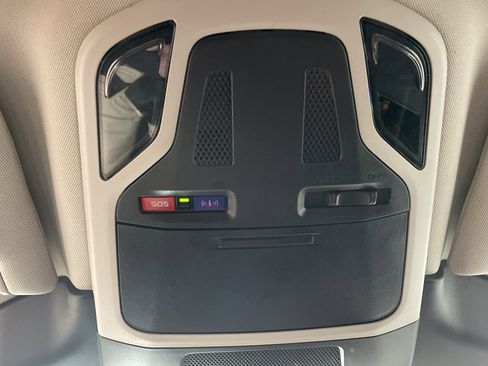 Used 2024 Subaru Outback Premium image 24