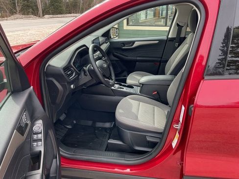 Certified 2022 Ford Escape SE w/ Cold Weather Package image 11