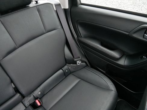 Used 2018 Subaru Forester 2.5i Limited AWD/4WD image 14
