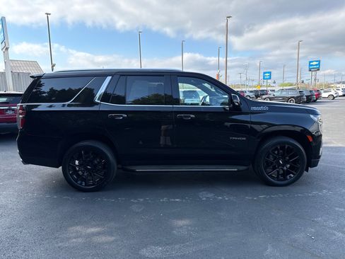 Used 2023 Chevrolet Tahoe High Country image 2