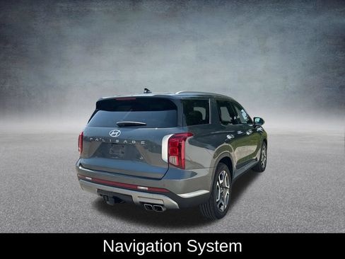 Used 2025 Hyundai Palisade SEL FWD image 6