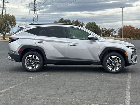 Used 2025 Hyundai Tucson SEL image 3