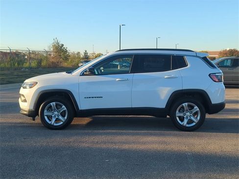 Certified 2024 Jeep Compass Latitude image 6