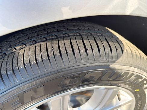 Used 2024 Ford Edge Titanium image 26