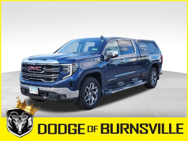 Used 2022 GMC Sierra 1500 SLT w/ SLT Premium Plus Package AWD/4WD image 3