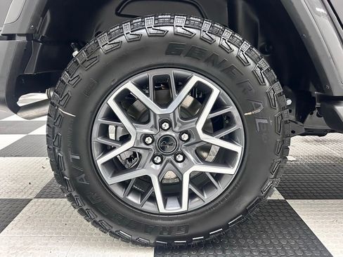 New 2025 Jeep Wrangler Unlimited Sahara w/ Safety Group AWD/4WD image 8