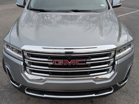 Used 2023 GMC Acadia SLT image 12