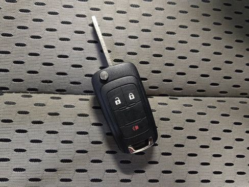 Used 2015 Chevrolet Equinox LS image 32