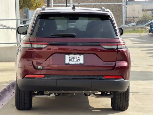 New 2025 Jeep Grand Cherokee Limited w/ Black Appearance Package image 6
